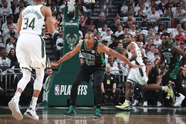  字母哥三双助力雄鹿大胜凯尔特人