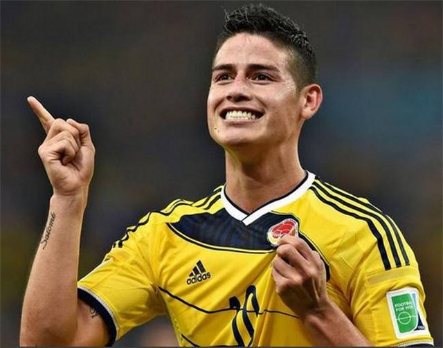  哥伦比亚锋线双煞联手破纪录