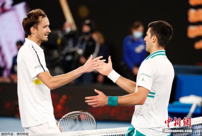  德约科维奇温网封王，刷新男子网坛历史纪录