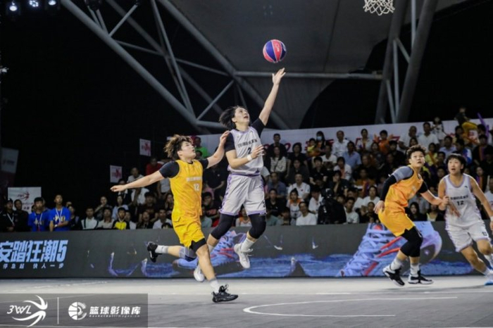  女子三人篮球联赛，上海队豪取十连胜